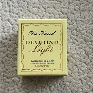 Too Faced Diamond Light Highlighter - Yellow Box
